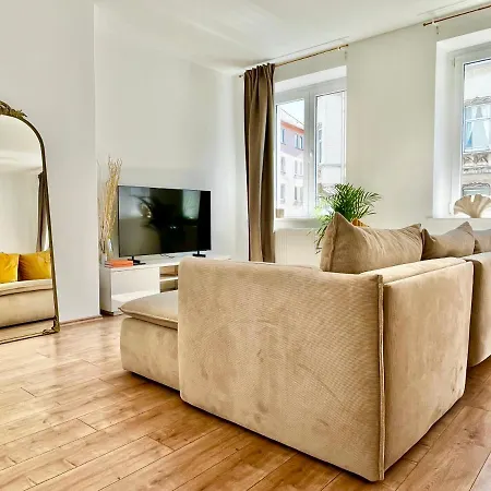 Design - Parking - Kingsize-bett - 2x Bad - Zentrum Hannover