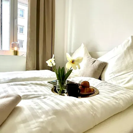 Design - Parking - Kingsize-bett - 2x Bad - Zentrum Apartment